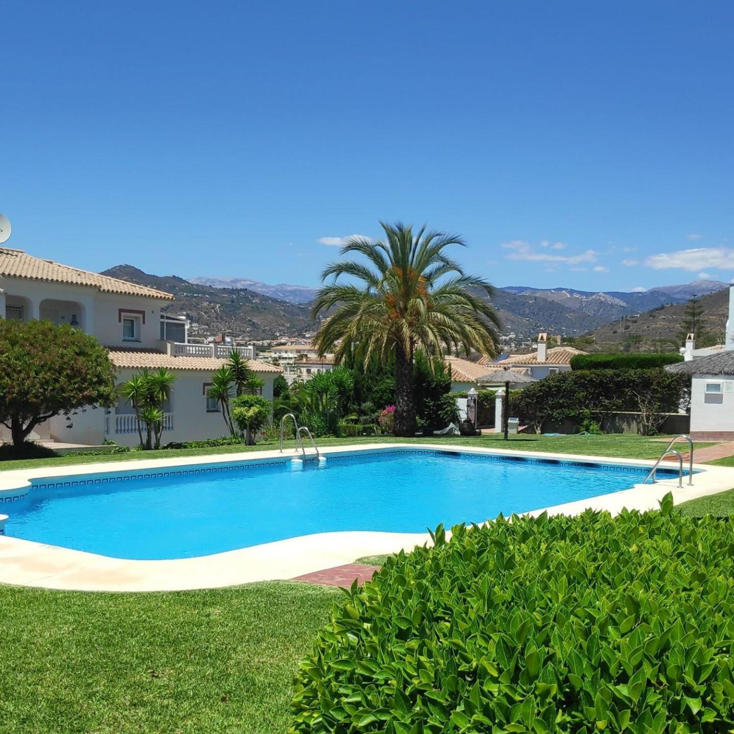 Enjoy Torrox Apartment Bagian luar foto